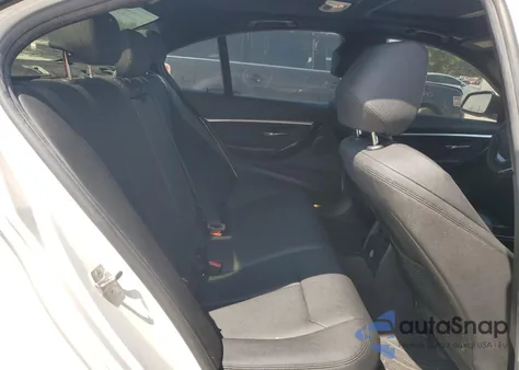 2018 BMW 330 I z USA, uszkodzony, nr VIN WBA8B9G52JNU57431